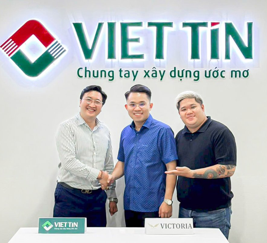 Việt Tín x Victoria