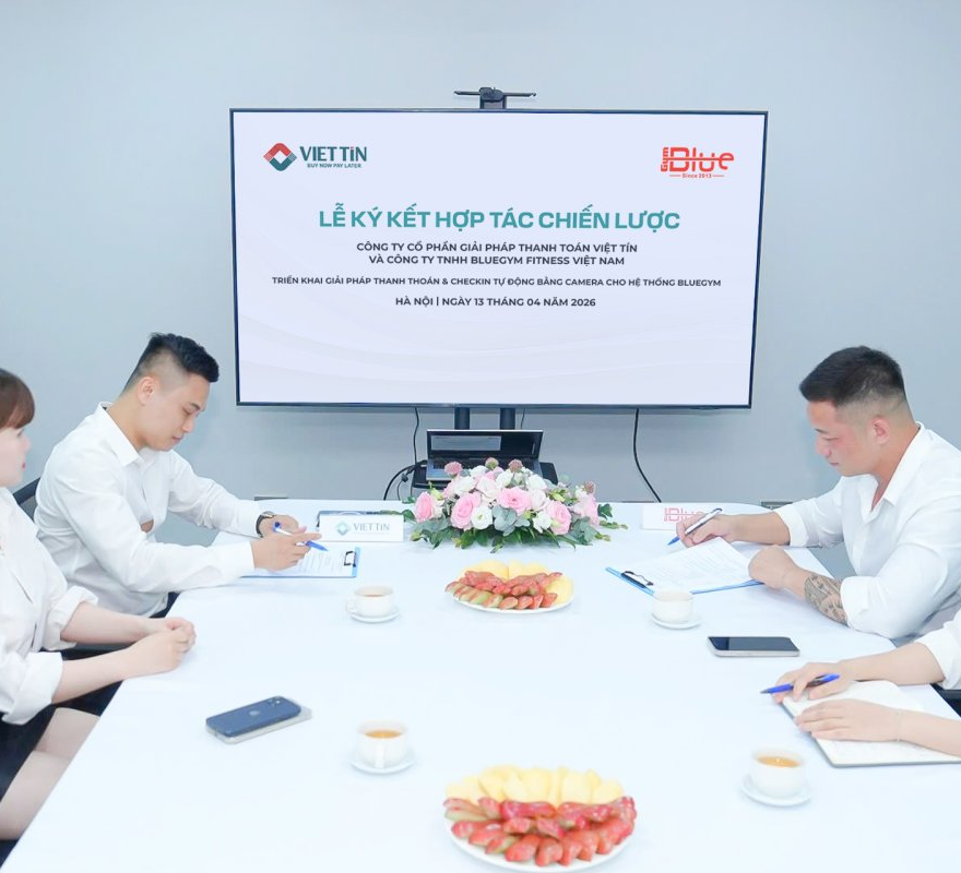 Việt Tín x Blue Gym
